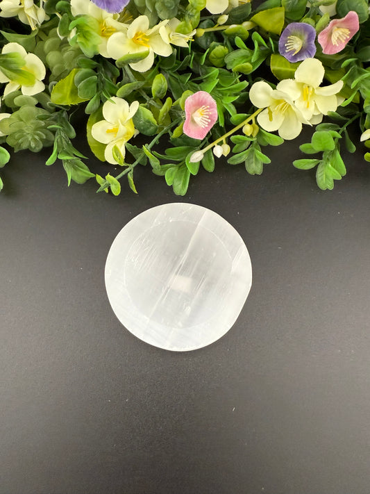 Selenite Sphere Holder