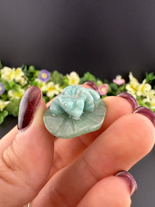 Amazonite Frog on a Lily Pad Carving