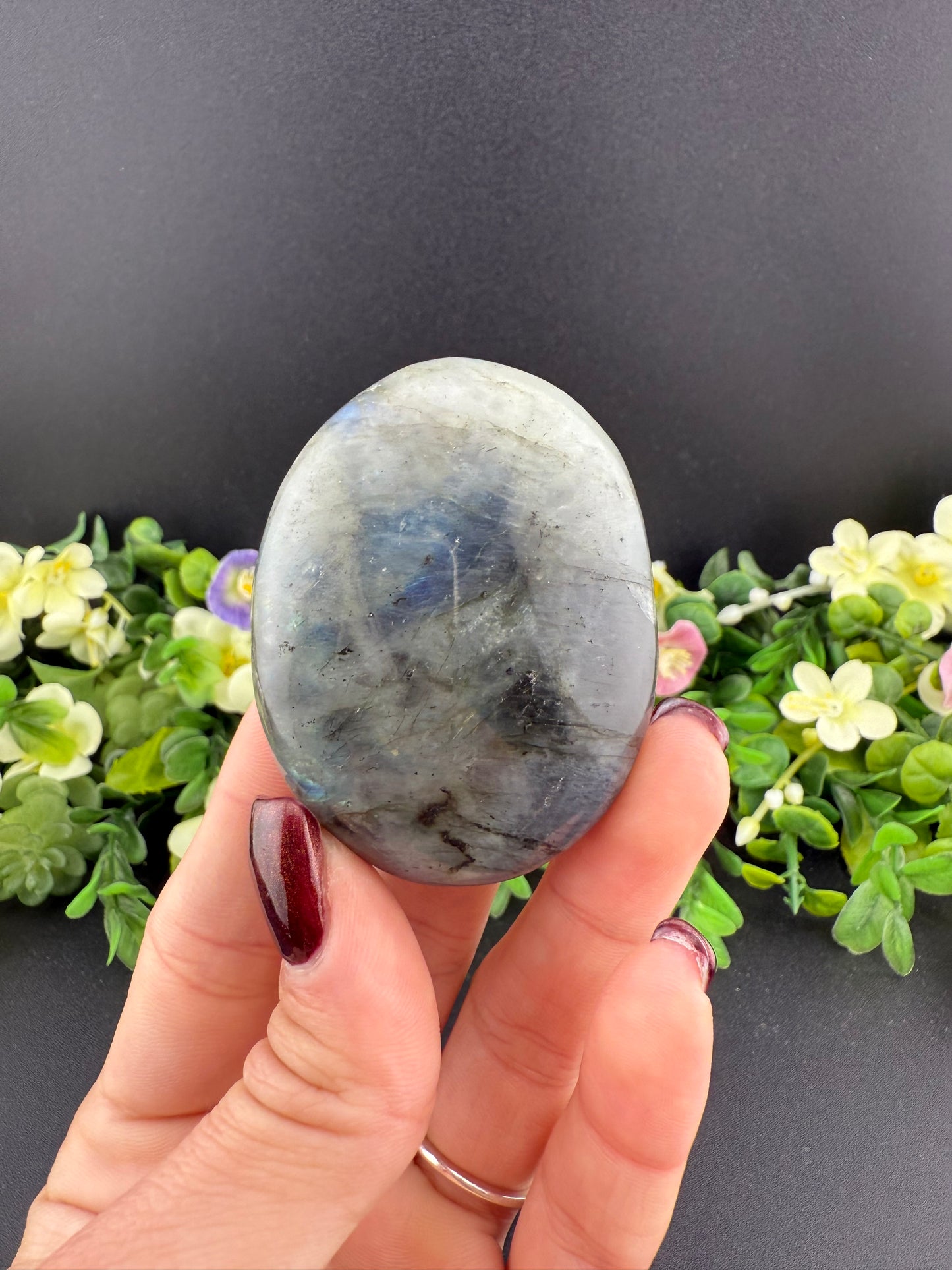 Labradorite Palmstone