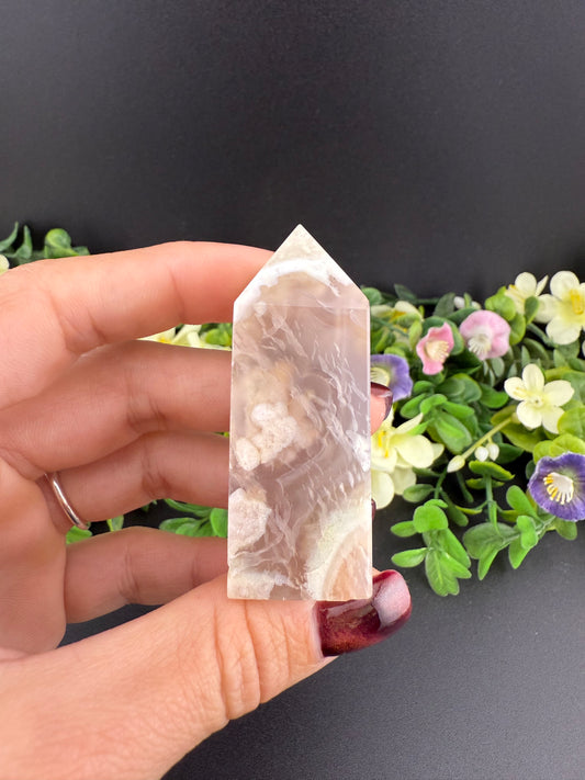 Small Flower Agate Tower