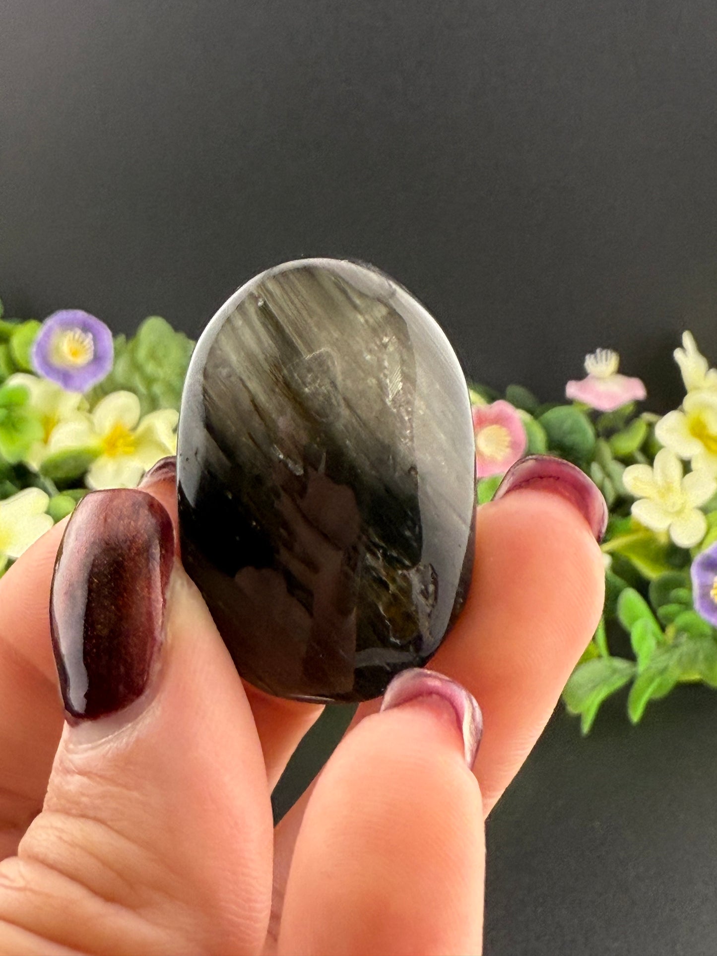 Mini Thousand Layer Quartz Palmstone