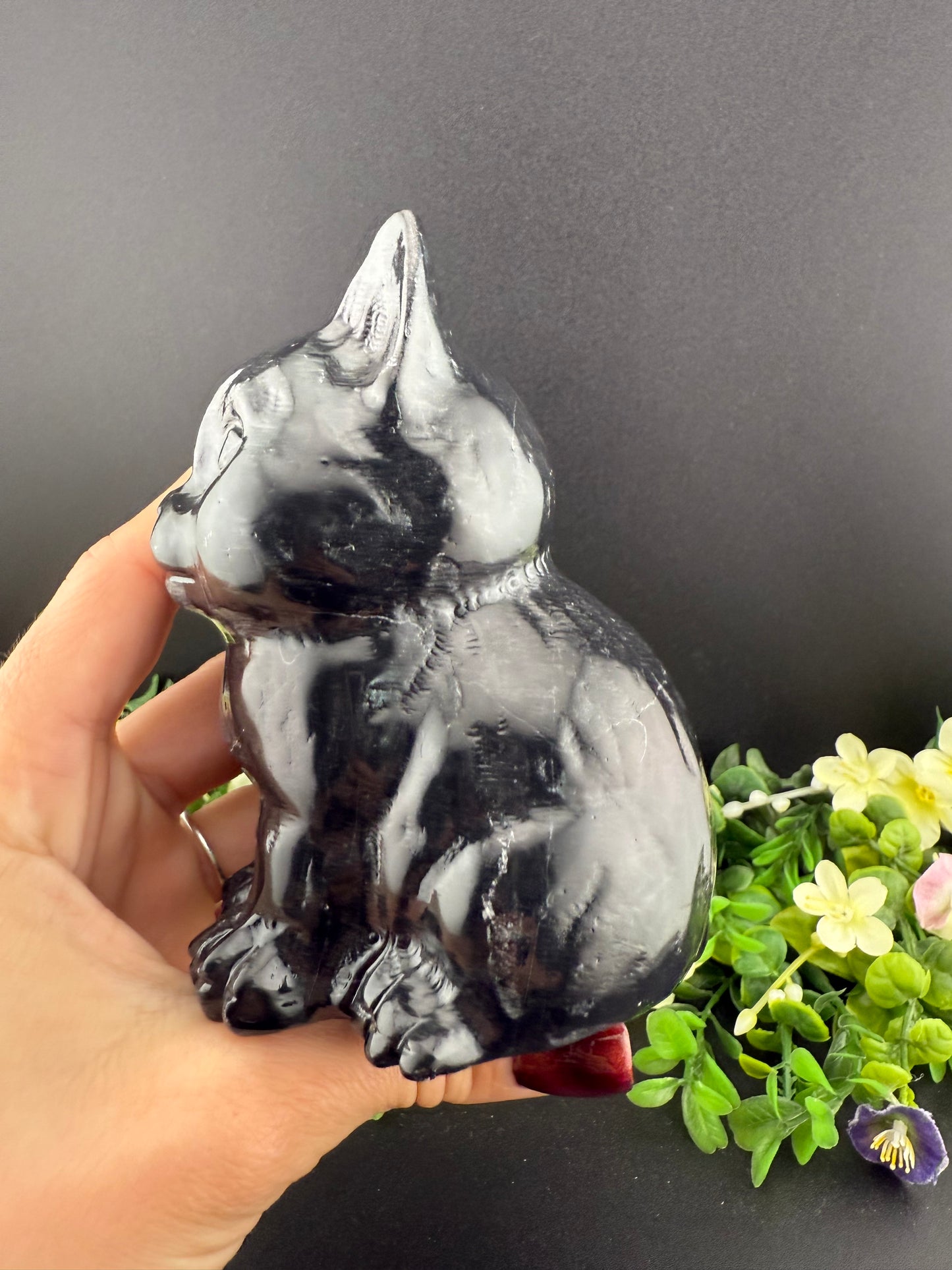 Obsidian Sitting Cat Carving