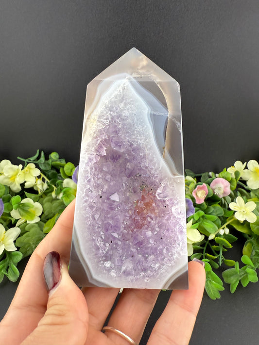 Agate w/ Amethyst Tower
